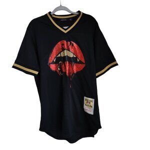 HUDSON NYC Men's 2X Lip Drip Graphic-Print V-Neck Baseball Jersey Black‎ Gold